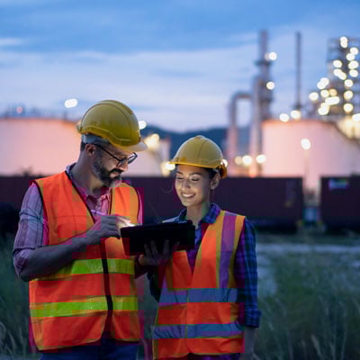 Image: Two Battelle CCUS experts at a Class VI injection well site